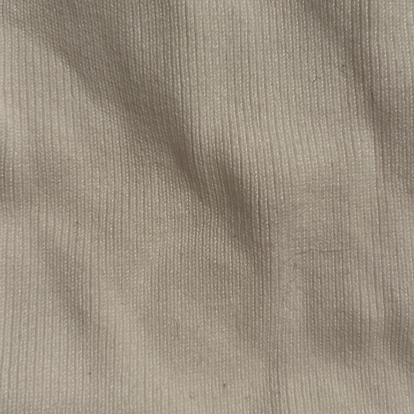 Zara Muscle Tank Tops - Picture 3 of 5